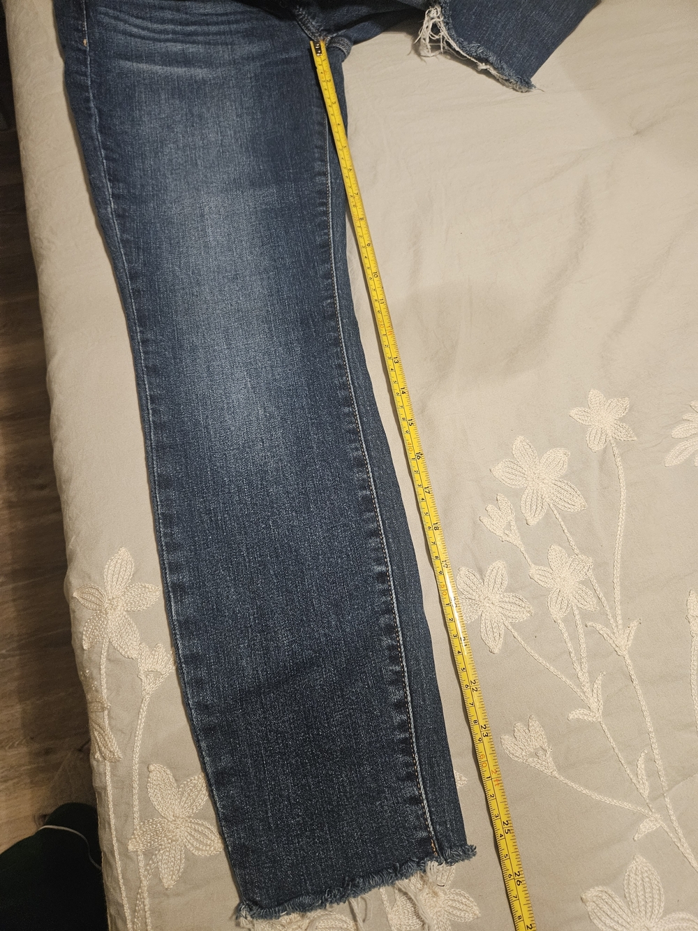 Lucky Brand Dark Wash Cropped Straight Jeans With Raw Hems